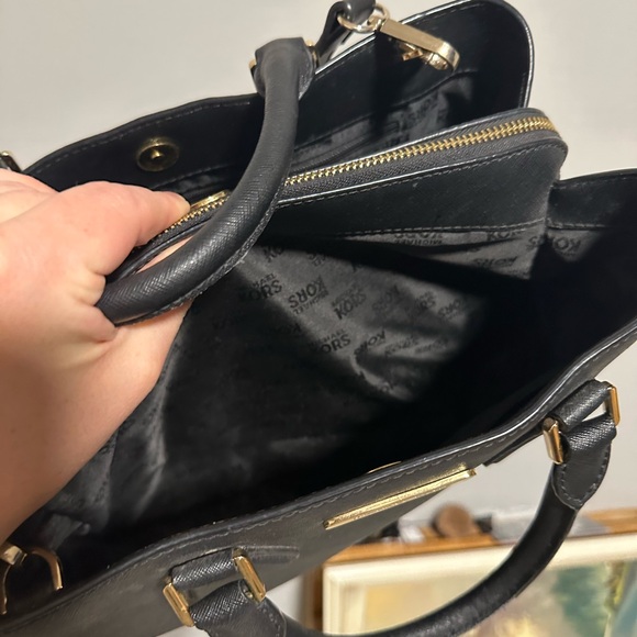 Michael Kors Handbag - Picture 3 of 4